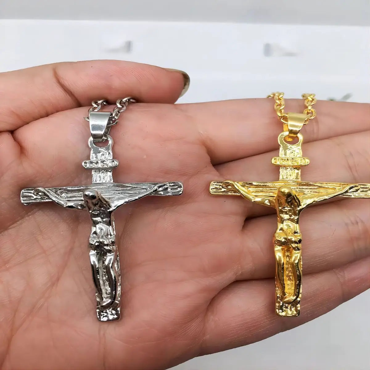 Classic Metal Cross Pendant Necklaces