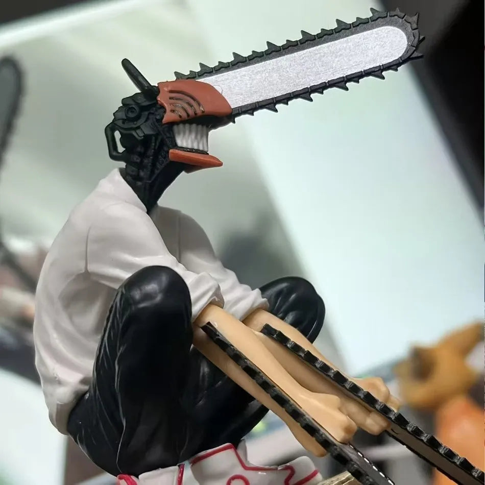 Chainsaw man anime figure