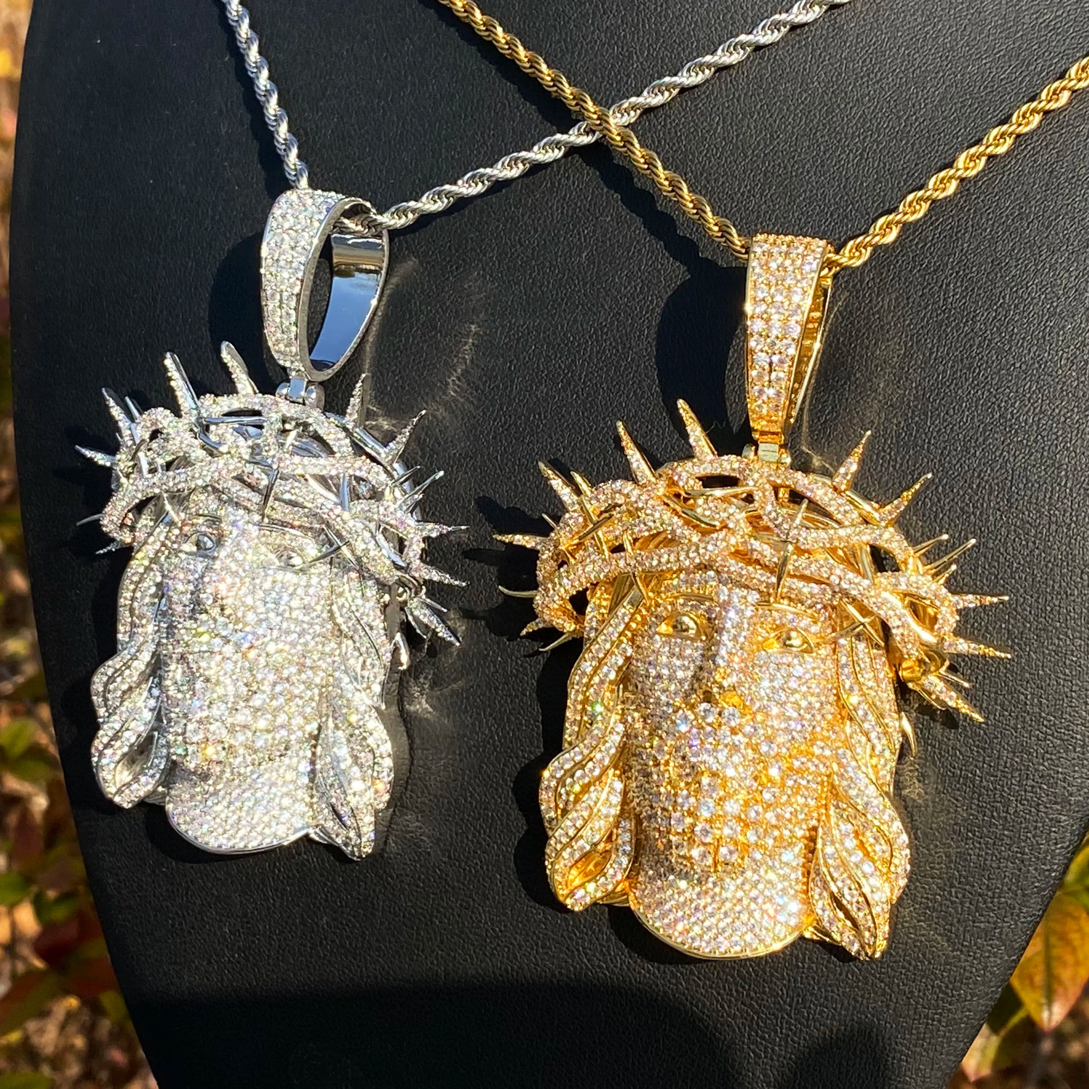 Aokaishen Iced Out Jesus Necklace